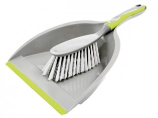 Szczotka i szufelka zmiotka...