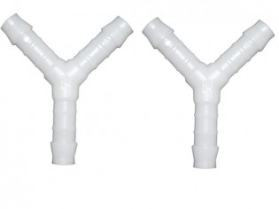 Plastikowy trójnik do wody...