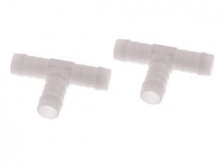 Plastikowy trójnik do wody...